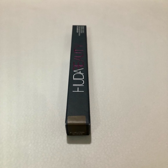 Huda Beauty #BOMBBROWS Microshade Brow Pencil In Neutral Blonde - Picture 10 of 10
